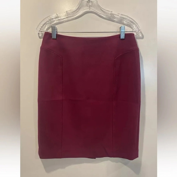 NWOT Halogen Raspberry Red Pencil Skirt Career Womens Size 6P (1523) - Picture 1 of 5